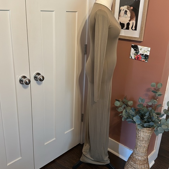 SKIMS | Fits Everybody | khaki | long sleeve | crewneck modal blend | XS | dress - Picture 6 of 13
